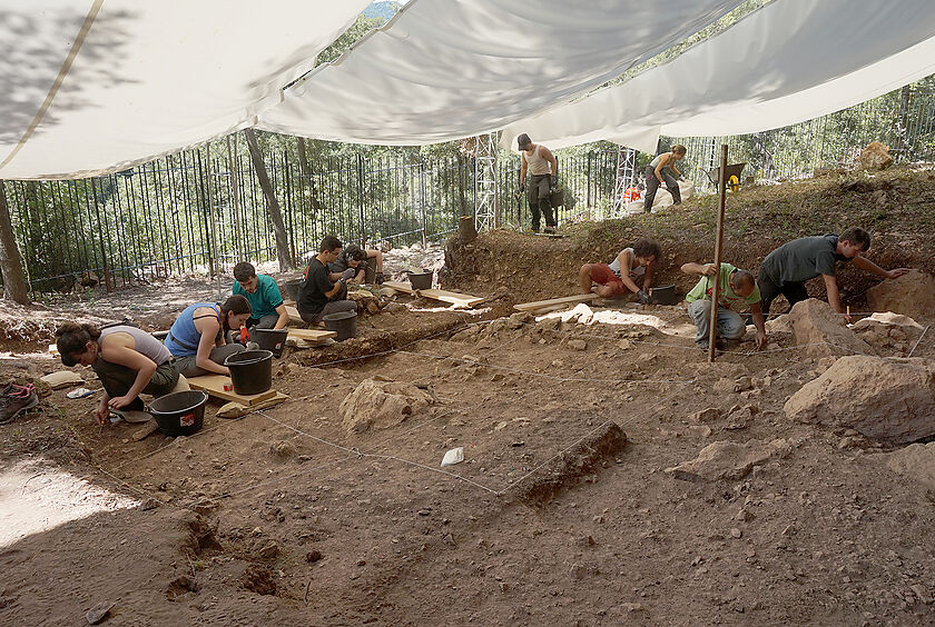 New archaeological interventions in Cova de les Borres and Cova Serena (La Febró) will expand knowledge about the last hunter-gatherers of the Prades Mountains