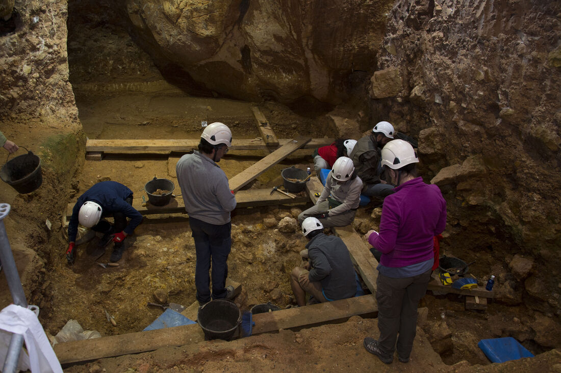 80 members of the IPHES-CERCA and the URV participate in the Atapuerca excavation campaign