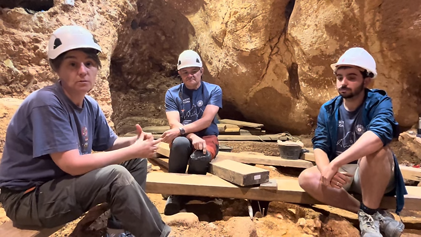 Rosa Huguet and Xosé Pedro Rodríguez explain the implications of the discovery of the face of the first European at the Sima del Elefante site in Atapuerca