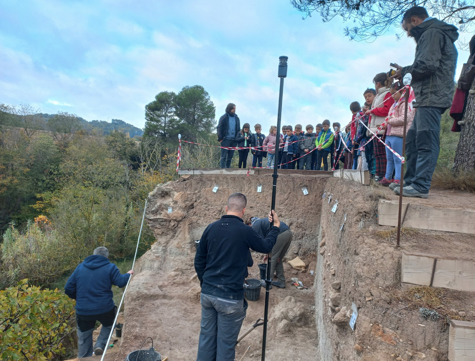 Sant Martí de Tous bets on its prehistoric heritage