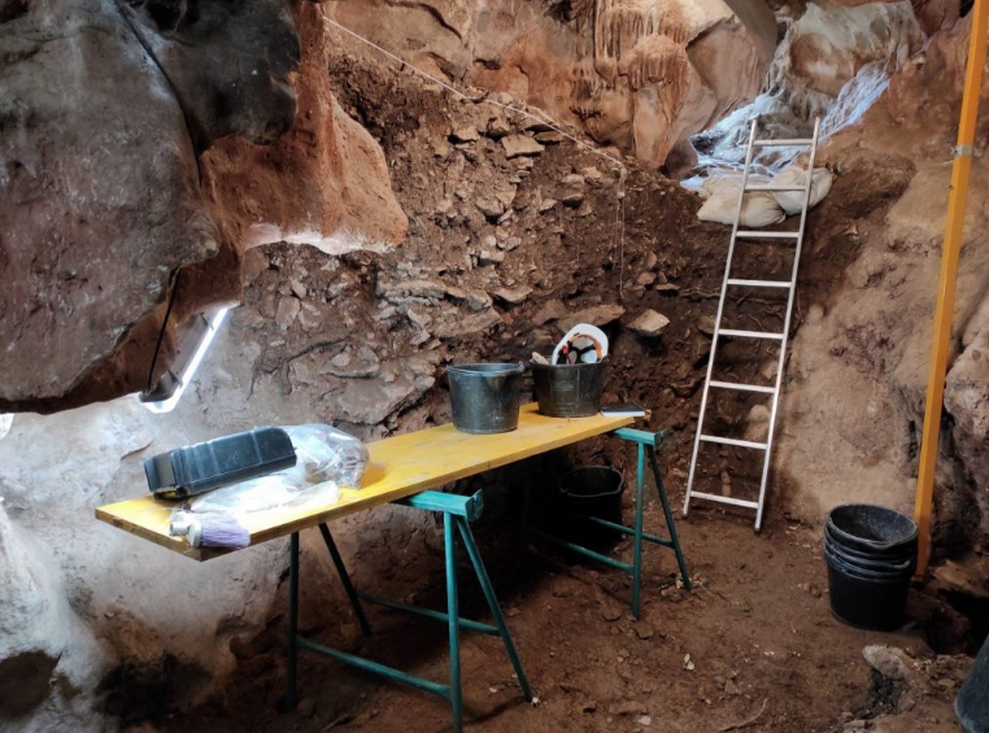 El IPHES-CERCA inicia una nueva campaña de excavación en la Cova dels Xaragalls de Vimbodí y Poblet