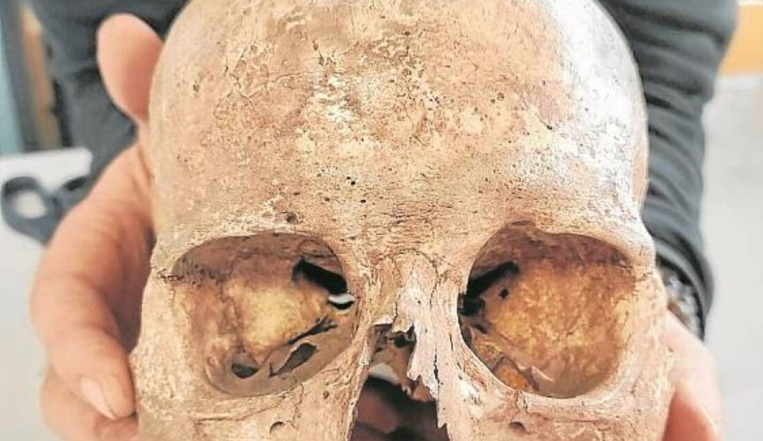 Es confirma l’ús sepulcral de la Cova dels Xaragalls de Vimbodí i Poblet durant més de 4.000 anys