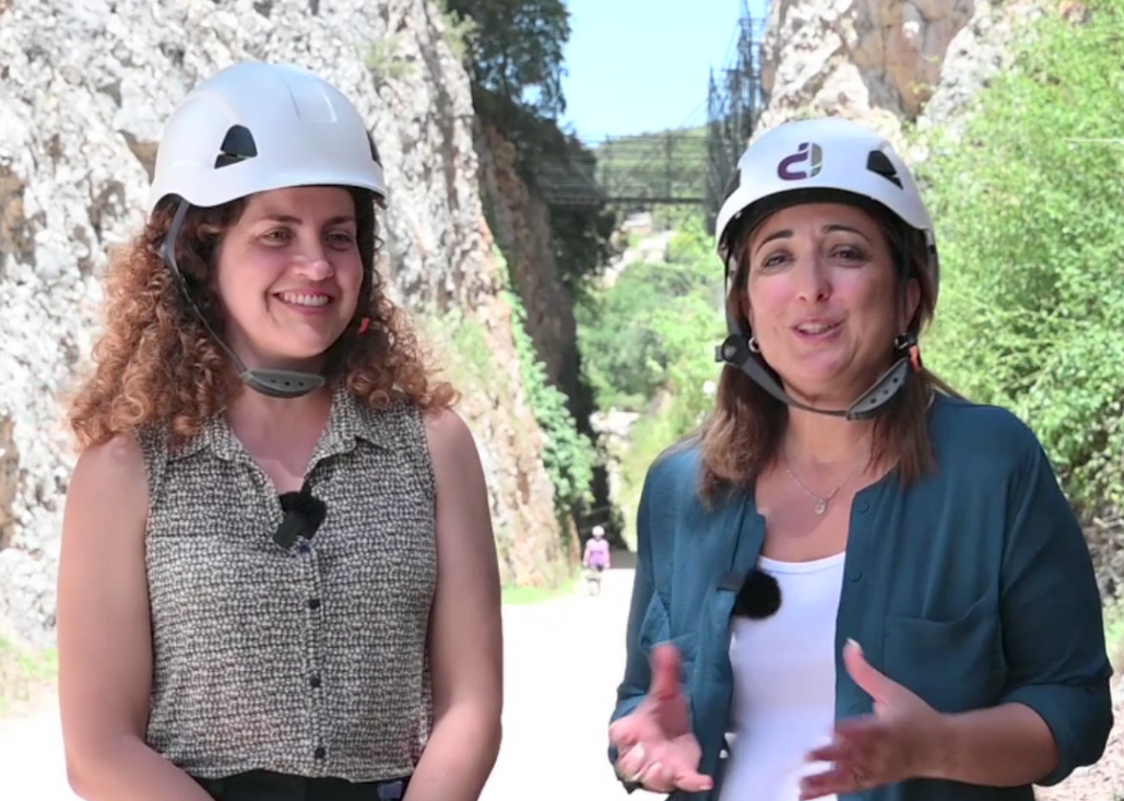 La Dra. Marina Lozano, investigadora del IPHES-CERCA y la Dra. Marga Sánchez, catedrática de prehistoria en la Universidad de Granada conversan sobre la necesidad de visibilizar el papel de la mujer de la prehistoria
