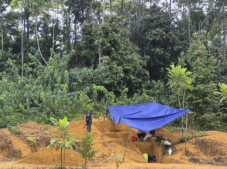 Noves excavacions a Guinea Equatorial documenten ocupacions humanes d’entre 40.000 i 20.000 anys als ambients fluvials del riu Ntem
